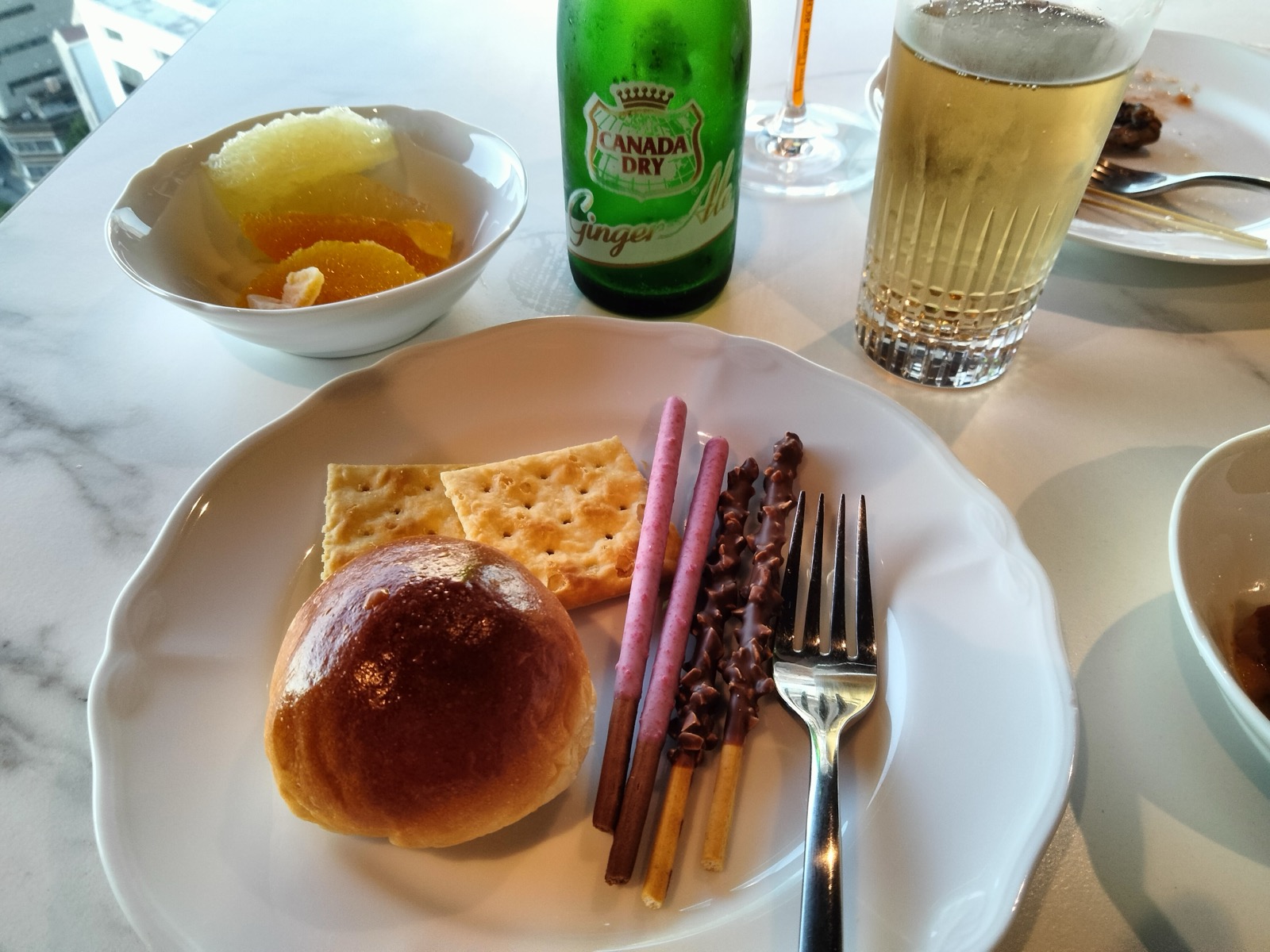 ラウンジのおつまみ