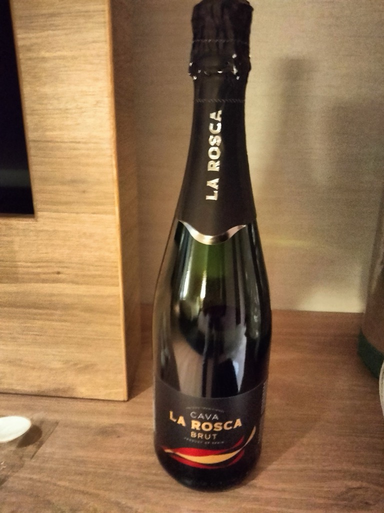 ラウンジのスパークリングワイン