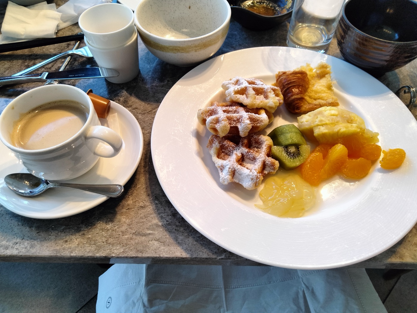 朝食メイン料理