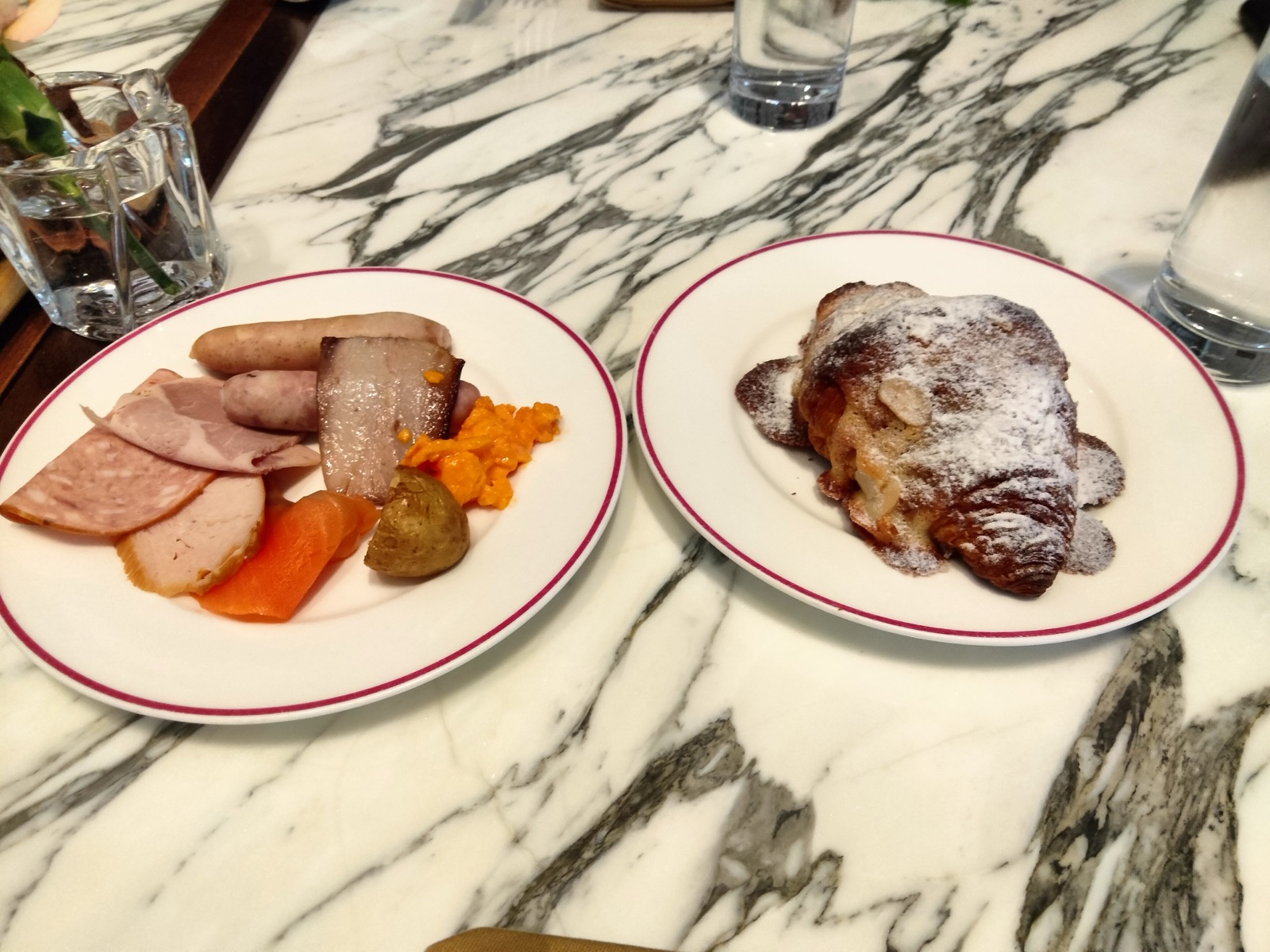 RÉGINEの朝食