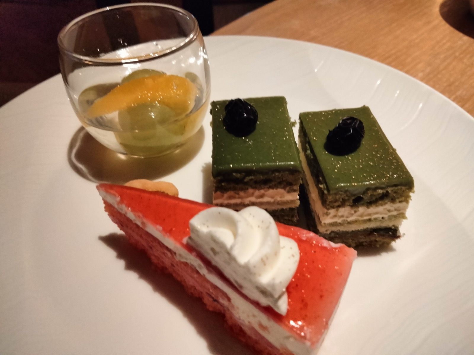 カクテルタイムのデザート