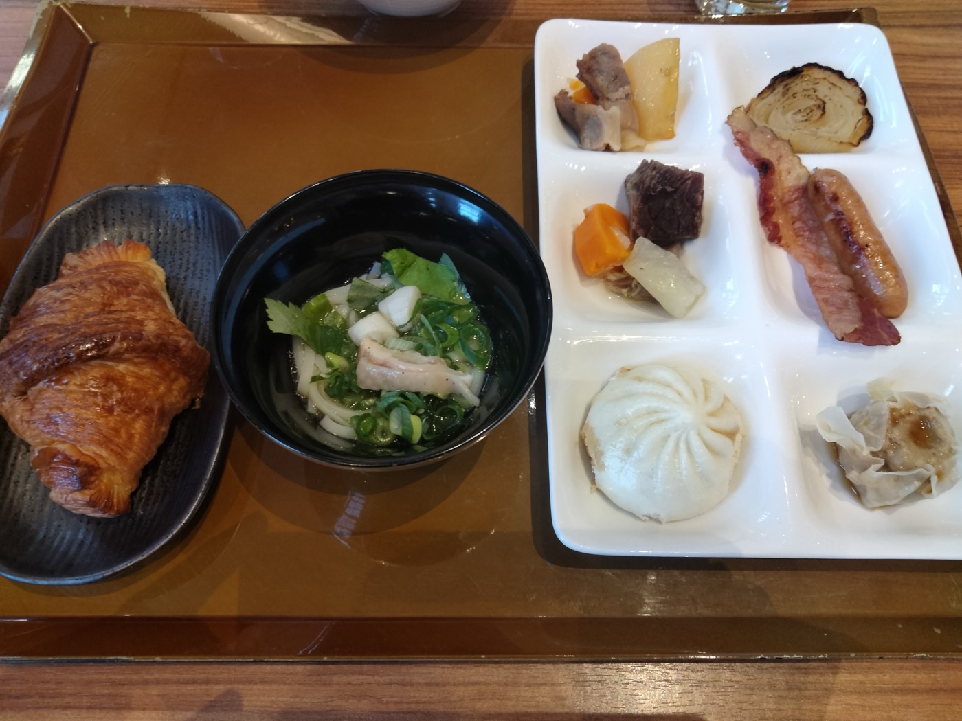 ガーデンカフェの朝食ビュッフェ