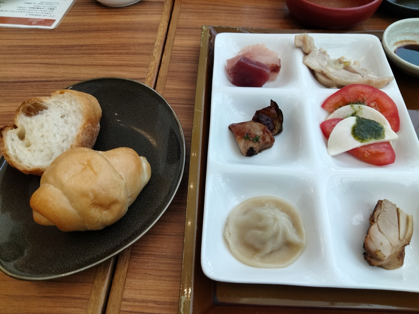 ガーデンカフェの夕食ビュッフェ