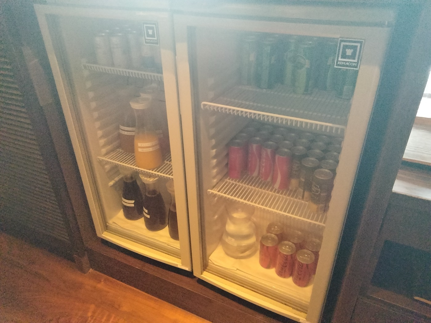 ティーサービスのソフトドリンク