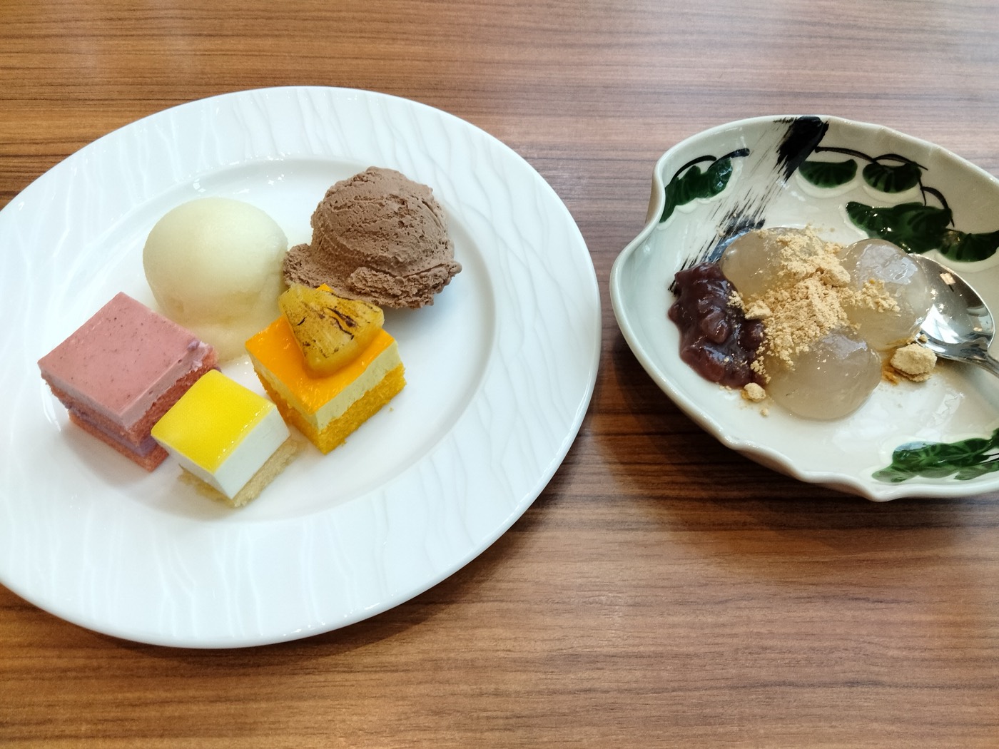 昼食のデザート